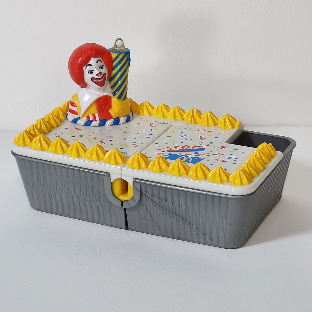 McDonalds Ronald McDonald Birthday‎ Cake Toy 1999 Hasbro Grey Yellow Red Vintage
